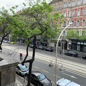 Apartament Standard, Budapeszt